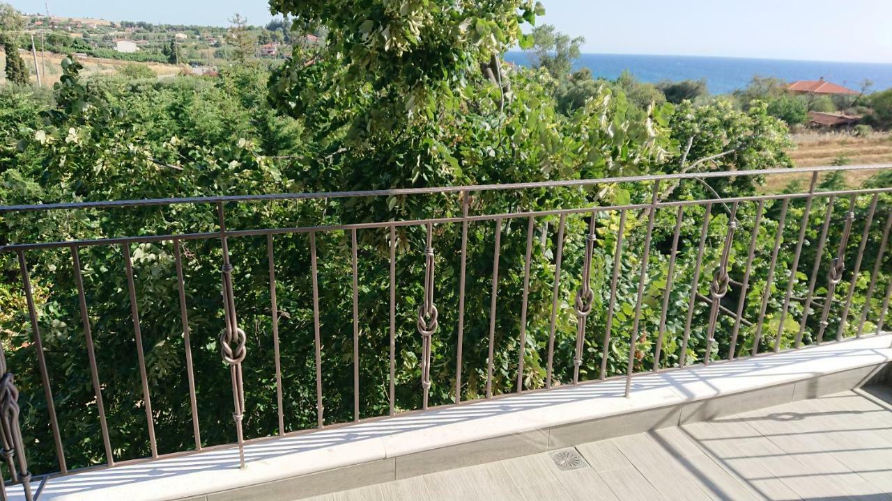 Apartament Stone House With Seaview Nea Poteidaia Zewnętrze zdjęcie